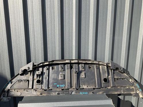 Bumper onderplaat Renault Captur 13-16 620920067R RE-20063, Auto-onderdelen, Carrosserie, Voor, Gebruikt, 6 maanden garantie, Ophalen of Verzenden