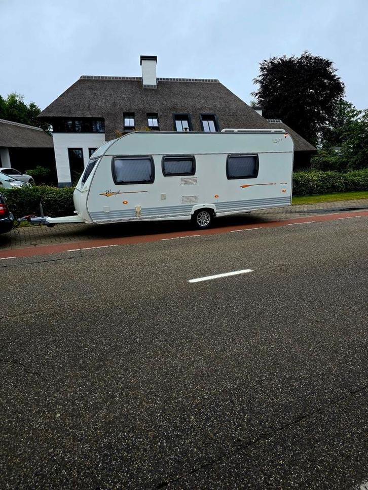 Chateau Cristall Wenge 530 Teb Exclusief, Caravans en Kamperen, Caravans, Particulier, tot en met 5, 1000 - 1250 kg, Rondzit, Chateau