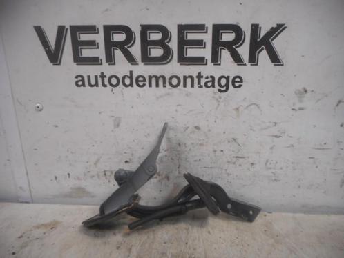 ACHTERKLEPSCHARNIER RECHTS Volvo V70 (GW / LW / LZ), Auto-onderdelen, Overige Auto-onderdelen, Volvo, Gebruikt