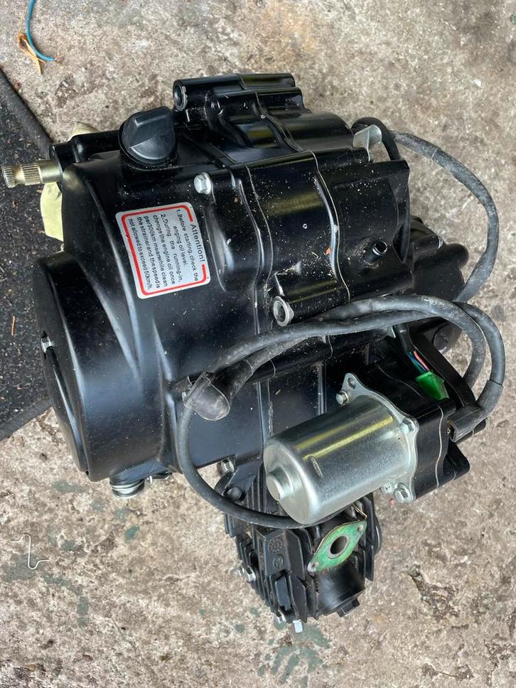 Jincheng/Skyteam Dax motor 50cc 4takt, Vélos & Vélomoteurs, Pièces de cyclomoteur | Général, Utilisé, Bloc, Enlèvement