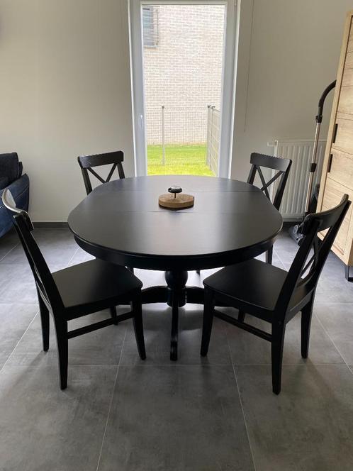 Table Ikea INGATORP + 4 chaises INGOLF, noir, 110/155 cm, Maison & Meubles, Salles à manger complètes, Utilisé, 4 à 6 chaises