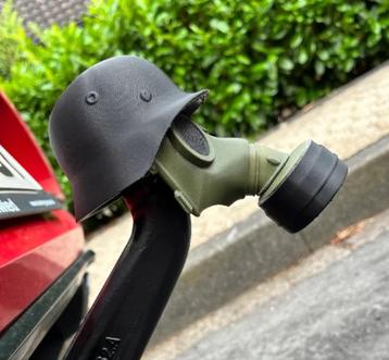 Trekhaak dop / hoes - Duitse helm met gasmasker beschikbaar voor biedingen