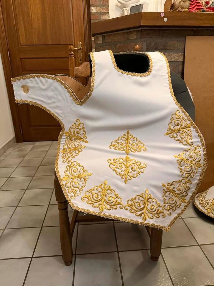 Lot verkleedkeren afkomstig van musical Belle & het beest, Hobby & Loisirs créatifs, Costumes, Matériel de théâtre & Jeux de rôle