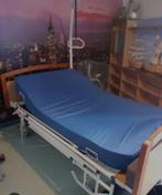 Elektrisch medisch bed met matras (levering mogelijk), Ophalen of Verzenden, Gebruikt