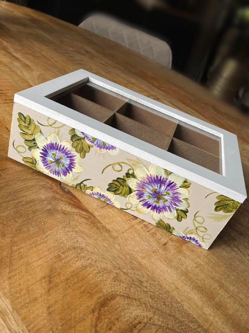 Handbeschilderde Theedoos passiebloem ByJ&S🪻, Huis en Inrichting, Woonaccessoires | Overige, Nieuw, Ophalen of Verzenden