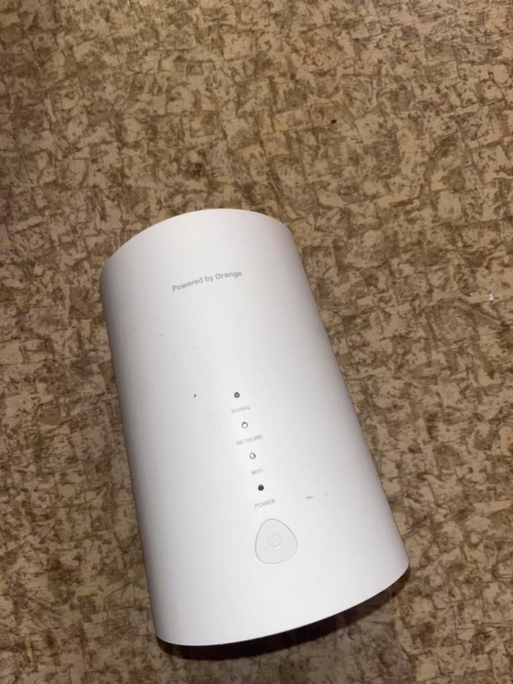 Orange / Alcatel 4G modem – LTE router – gebruikt, Computers en Software, WiFi-versterkers, Ophalen