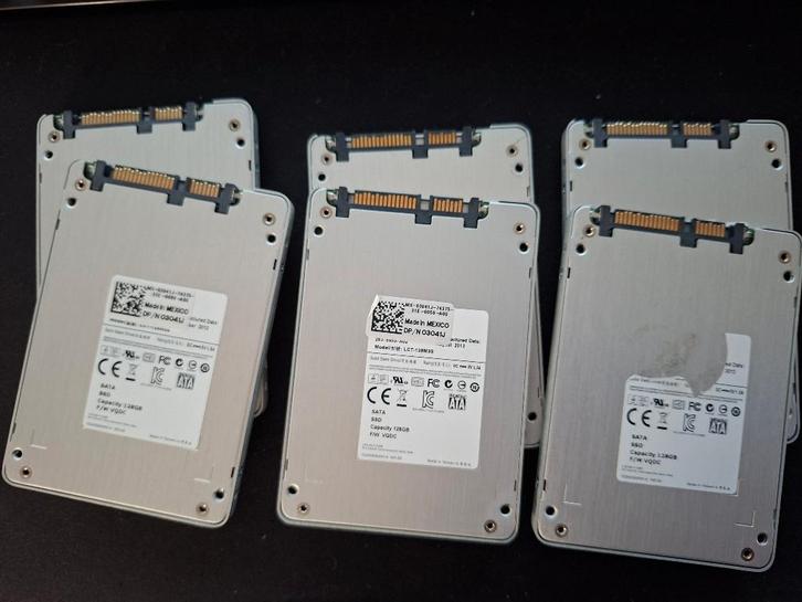 6 x 128GB SATA SSDs, Computers en Software, Harde schijven, Gebruikt, Intern, SSD, SATA, Ophalen of Verzenden