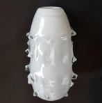 Italiaanse Rostrato handgeblazen glazen vaas, Wit, Ophalen of Verzenden, Minder dan 50 cm, Glas