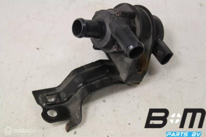 Extra waterpomp VW Golf 6 GTI 2012 1KI0965561J, Auto-onderdelen, Motor en Toebehoren, Gebruikt