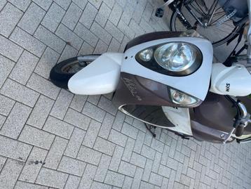 Brommer B klasse mio, Fietsen en Brommers, Scooters | SYM, Gebruikt, Klasse B (45 km/u), Ophalen, Mio