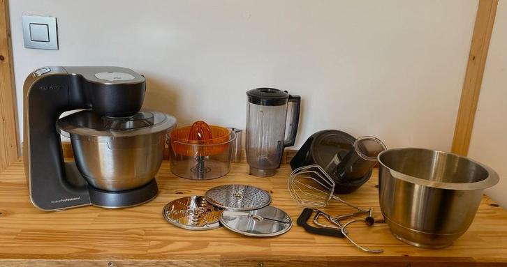 Robot pâtissier Bosch MUM5, Elektronische apparatuur, Keukenmixers, Gebruikt, 3 tot 4 liter, 3 snelheden of meer, Vaatwasserbestendig