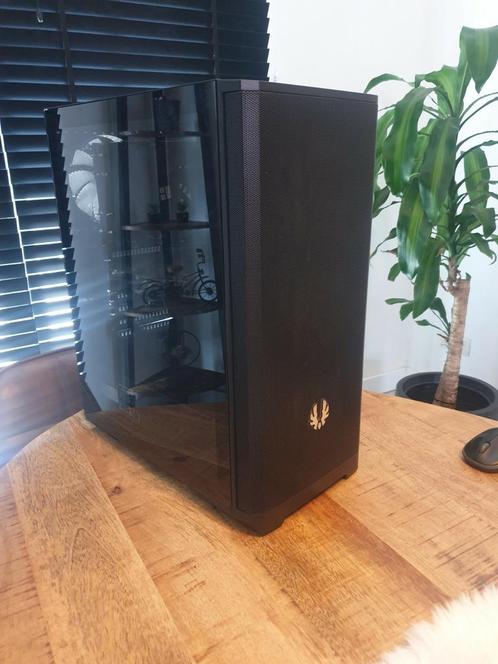 Gaming pc + monitor, Computers en Software, Computerbehuizingen, Zo goed als nieuw, Ophalen