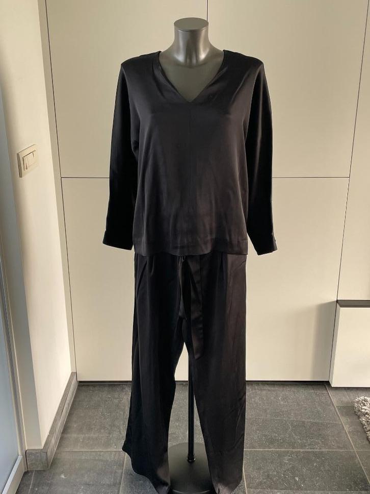Zwart broekpak van Xandres (38), Kleding | Dames, Jasjes, Kostuums en Pakken, Zo goed als nieuw, Kostuum of Pak, Maat 38/40 (M)