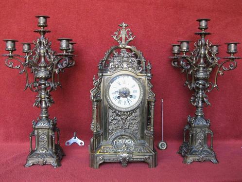Bronzen pilaarklok kathedraalklok periode 1850-1900., Antiquités & Art, Antiquités | Horloges, Enlèvement