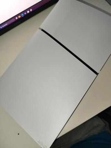 PS5 slim zonder diskdrive in perfecte staat  beschikbaar voor biedingen