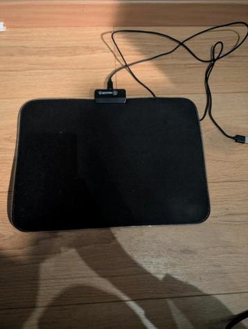 Tapis de souris Battletron RGB, Enlèvement ou Envoi, Gaming tapis de souris, Comme neuf, Battletron