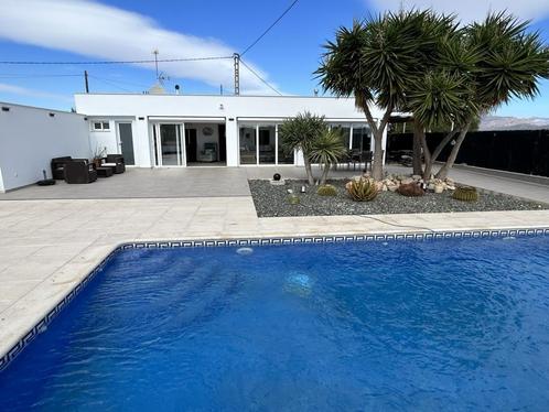 CC0554 - Magnifique villa entièrement rénovée avec piscine, Immo, Étranger, Espagne, Maison d'habitation, Campagne