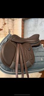 IKONIC "Light" Springzadel kalfslederbekleding, Enlèvement, Comme neuf