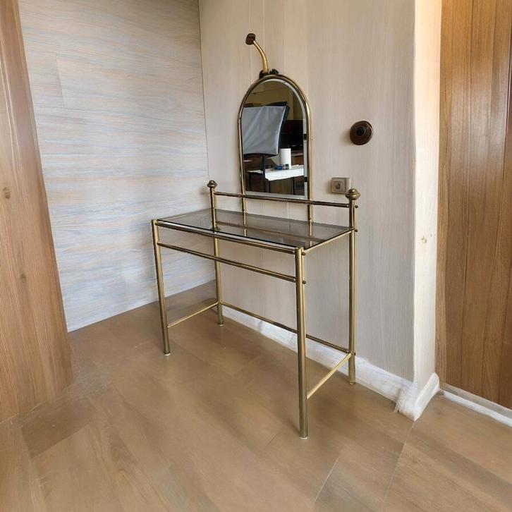 Meuble de maquillage/console vintage « doré », Timbres & Monnaies, Timbres | Europe | Belgique, Enlèvement ou Envoi