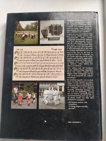 boek: op harpen en snaren:volksmuziek, volksdansen.... beschikbaar voor biedingen