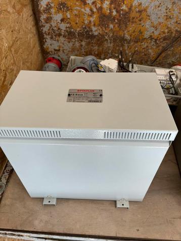 Transfo 230- 400v 12,5kva beschikbaar voor biedingen