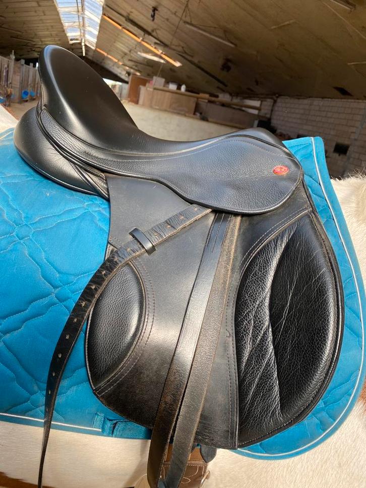 Kent & Masters vzh 17 UGP, Dieren en Toebehoren, Paarden en Pony's | Zadels, Zo goed als nieuw, Recreatie, Ophalen