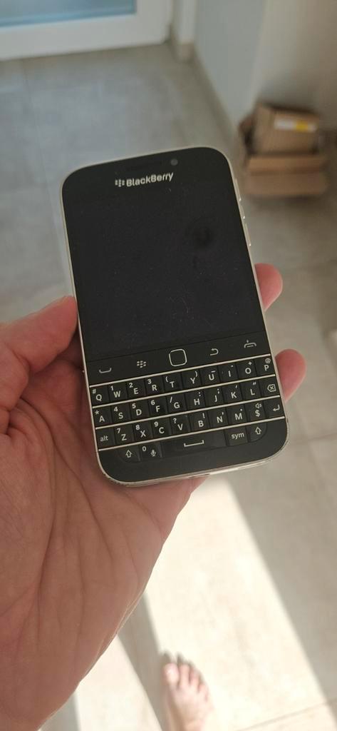 BlackBerry Classic – Unlocked, Goede Staat – Testen Mogelijk, Telecommunicatie, Mobiele telefoons | Blackberry, Zo goed als nieuw