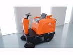Daewoo DAS 80 Zelfrijdende veegmachine (bj 2025), Zakelijke goederen