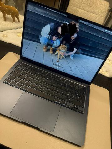 Apple MacBook Air (M4, 2025) beschikbaar voor biedingen