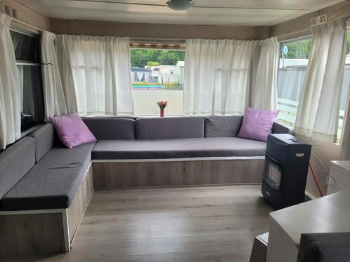 Weldra mooie stacaravan met voortent te koop, Caravans en Kamperen, Stacaravans, Ophalen