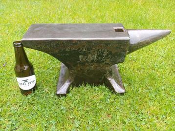 Aambeeld original PFP 53kg nieuw conditie beschikbaar voor biedingen
