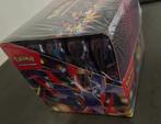 Pokemon mini tin display mega evolutions, Hobby en Vrije tijd, Ophalen of Verzenden, Nieuw, Meerdere kaarten