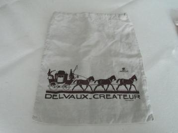DELVAUX Linnen tashoes met logo beschikbaar voor biedingen