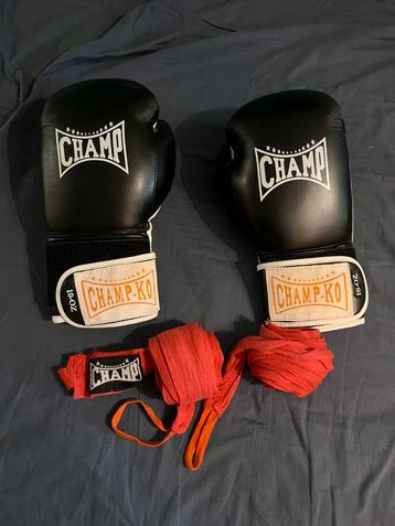 Gants de boxe CHAMP KO beschikbaar voor biedingen