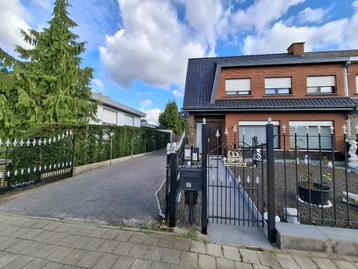 Instapklare Woning met Riante Loods (120m²)te Koop in Izegem beschikbaar voor biedingen
