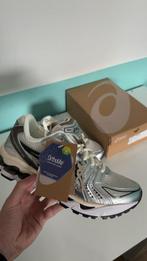 Asics taille 42, Enlèvement ou Envoi, Neuf