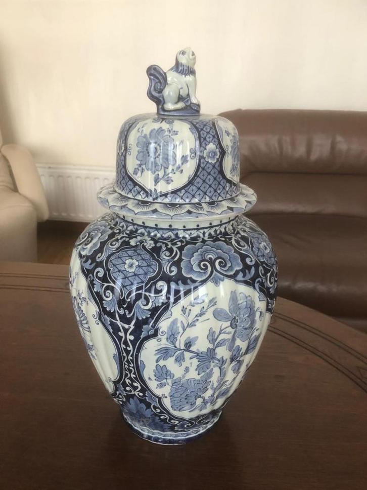 Royal Sphinx Delft balustervase met deksel, Antiek en Kunst, Antiek | Vazen, Ophalen