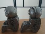 2 brutalistische aluminium boekensteunen Willy Ceysens, Enlèvement ou Envoi
