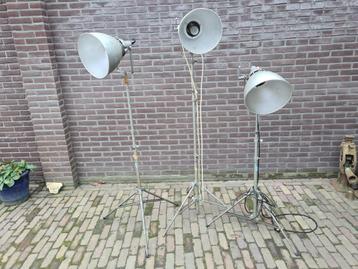 2 x oude foto lichtspots op statief, Enlèvement