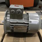 Siemens 1LE1003-0CB29-0GB4-Z 3-fasige motor 0,18 kW, Doe-het-zelf en Bouw, Ophalen of Verzenden, Nieuw, Elektromotor, 1400 tot 1800 rpm