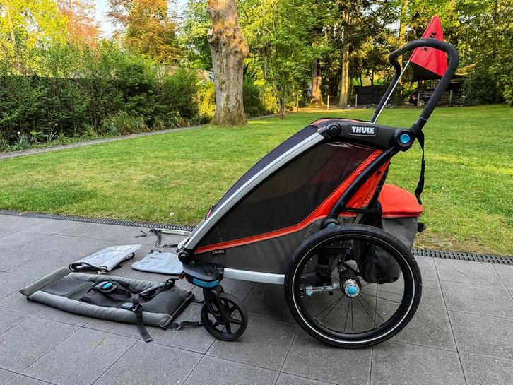 Thule Chariot Cross fietskar / wandelkar, Fietsen en Brommers, Fietsaccessoires | Aanhangwagens en Karren, Zo goed als nieuw, Kinderkar