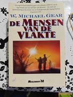 W. Michael Gear - De mensen van de vlakte, Ophalen of Verzenden, Zo goed als nieuw, W. Michael Gear