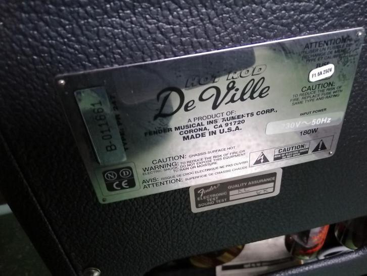 Ampli fender hot rod de ville, Musique & Instruments, Amplis | Clavier, Moniteur & Sono, Comme neuf, Autres types, Moins de 500 watts