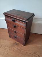 klein decoratie kastje, Antiek en Kunst, Ophalen of Verzenden