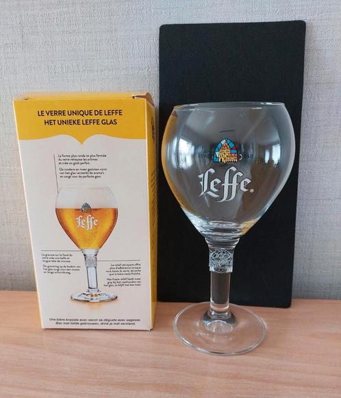 13 Bierglazen Leffe glazen + doosje 33 cl (M21) 13 stuks., Verzamelen, Biermerken, Nieuw, Glas of Glazen, Leffe, Ophalen of Verzenden