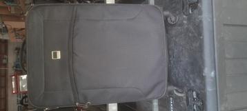 Valise trolley, Enlèvement, Utilisé, Roulettes