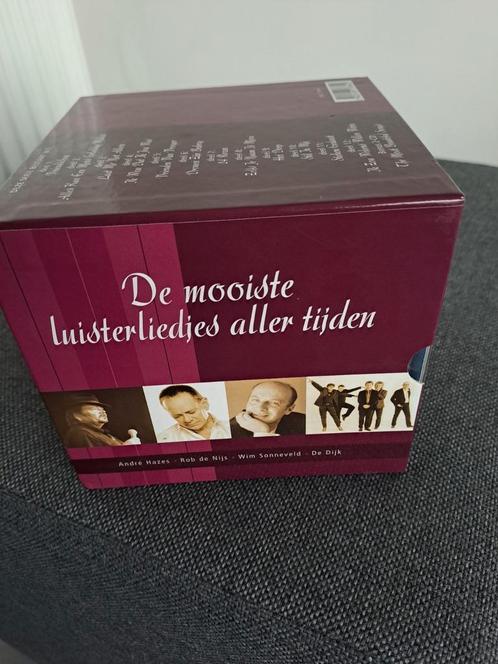 13 dubbel cd box  de mooiste luisterliedjes aller tijden, CD & DVD, CD | Néerlandophone, Comme neuf, Enlèvement ou Envoi