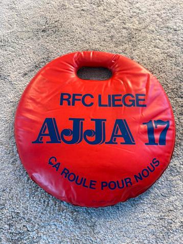 Ancizn coussin du football club liegeois RARE beschikbaar voor biedingen