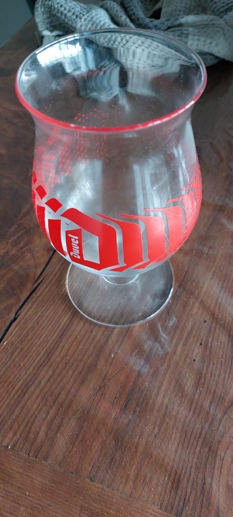 Een  Mooi Duvel Glas met Rode strepen  is in nieuwe staat, Verzamelen, Glas en Drinkglazen, Ophalen