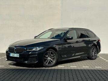 BMW 530e Touring M-Pack (Pano, ACC, Camera, HUD, …) disponible aux enchères